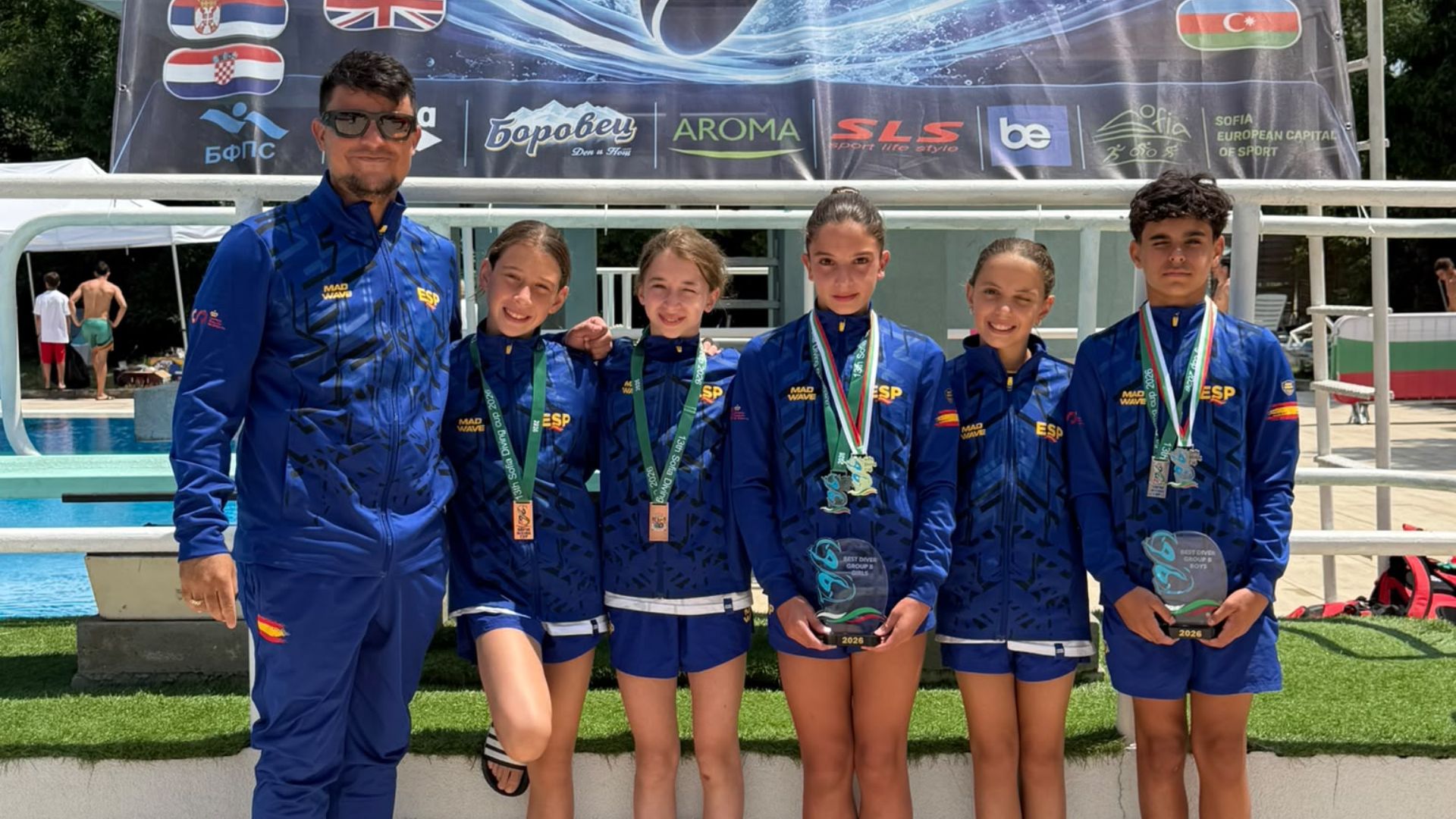 Seis medallas para el Real Canoe en la 13.ª Sofia Diving Cup